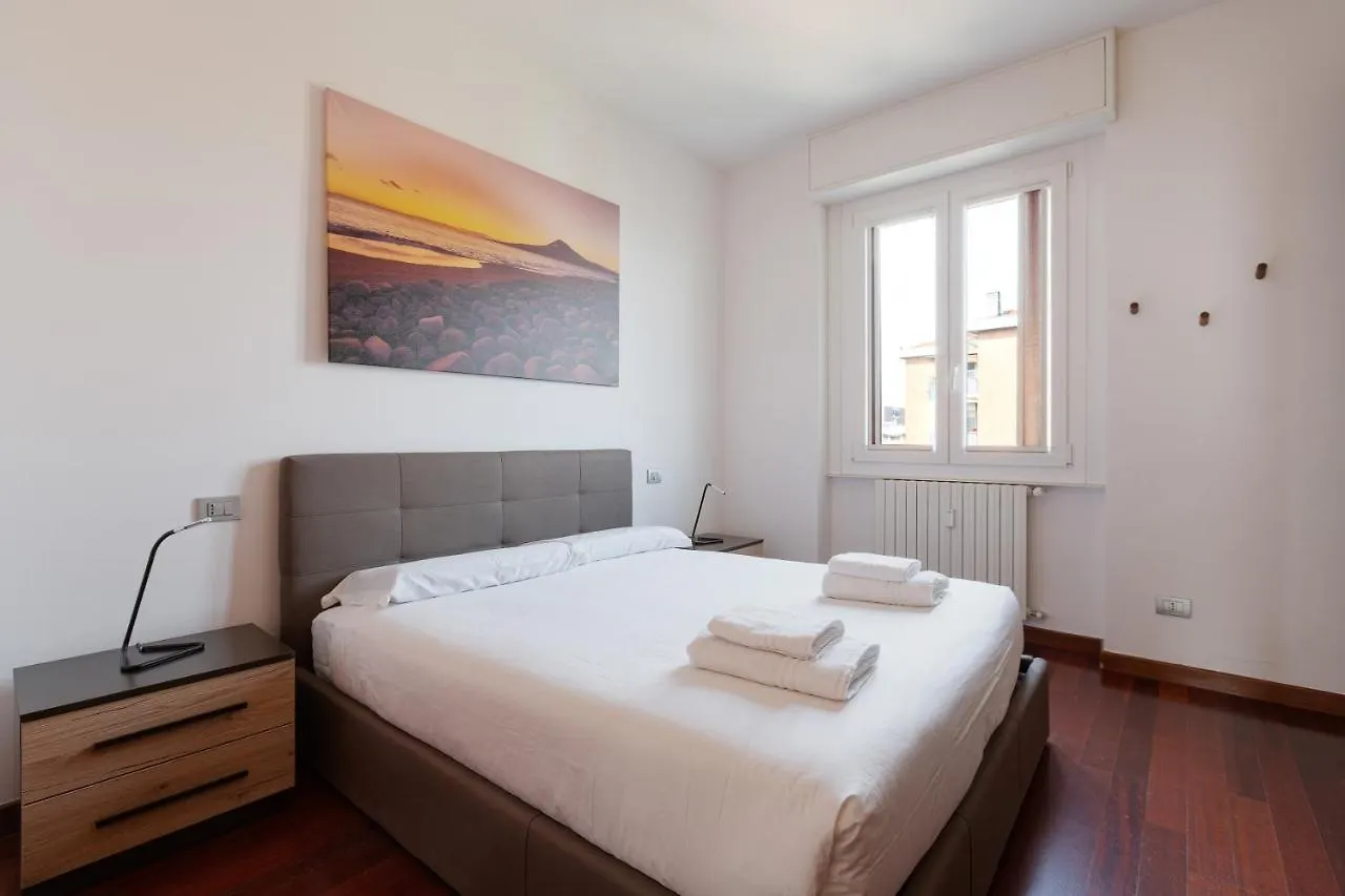 Milano Rogoredo Cozy Apartment X5 0*, Milan